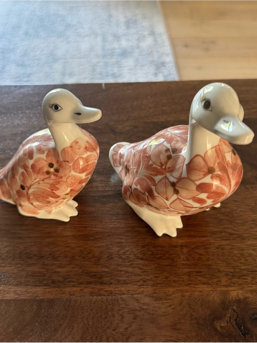 Pair Decorative Ceramic Duck Ceramic Figurines in Rose Pink Floral - Picture 5 of 9